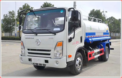 大运奥普力5方洒水车
