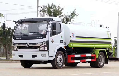 国六东风10吨洒水车